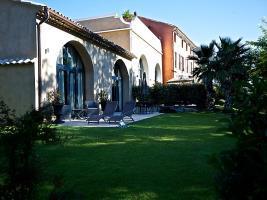 Отель Le Chateau Des Cinq Cantons Карпантра Экстерьер фото